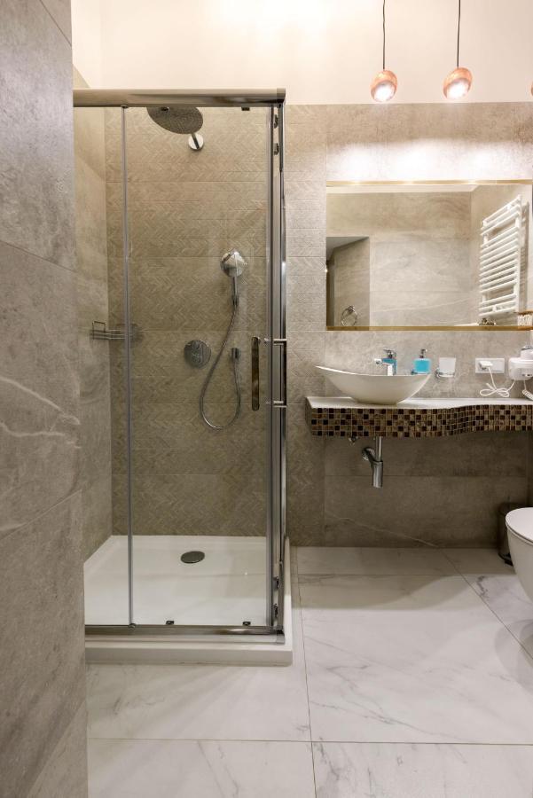 Wrona De Luxe Appartement *